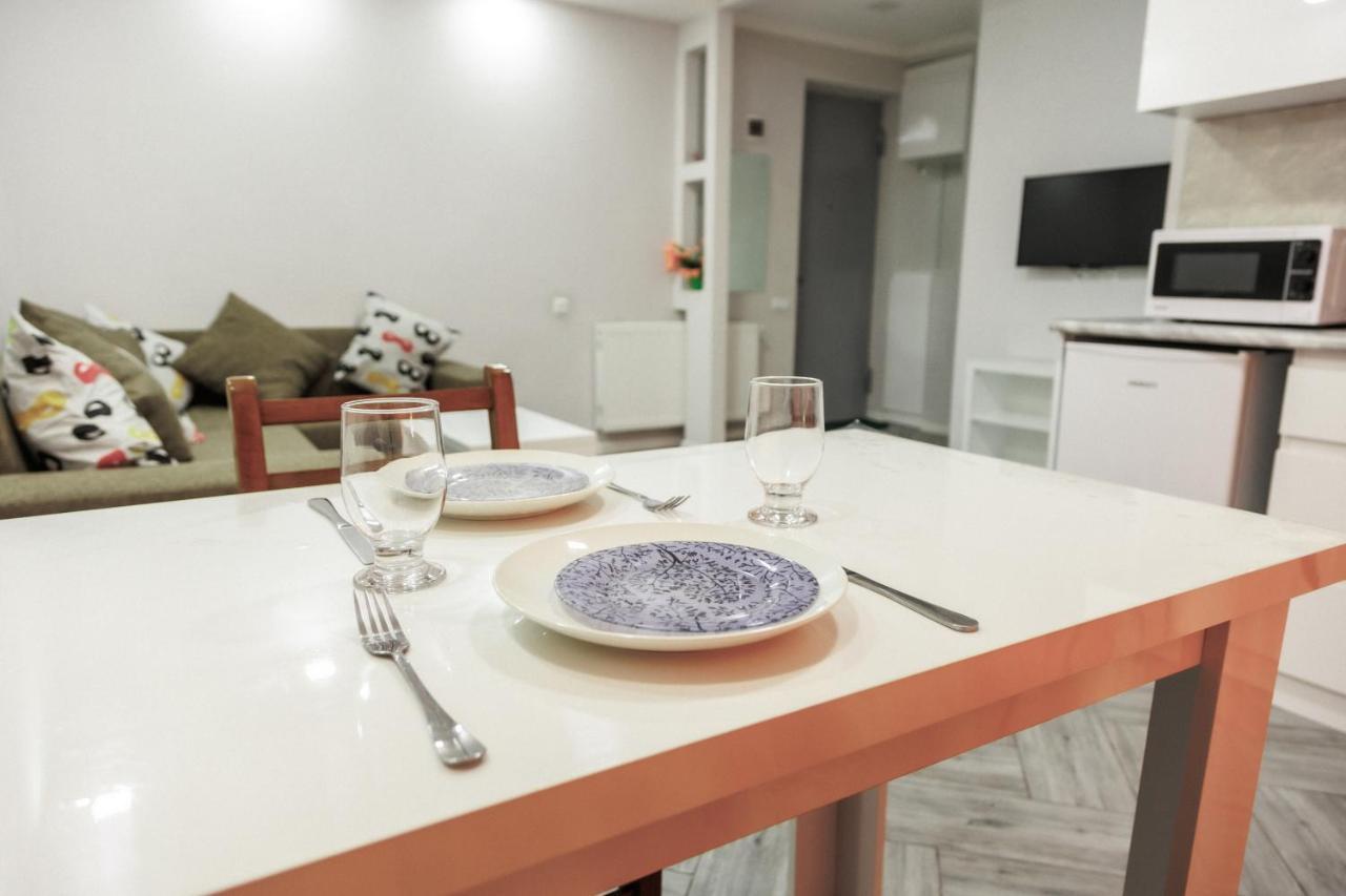 טביליסי Apartment "B" With A Separate Bedroom מראה חיצוני תמונה